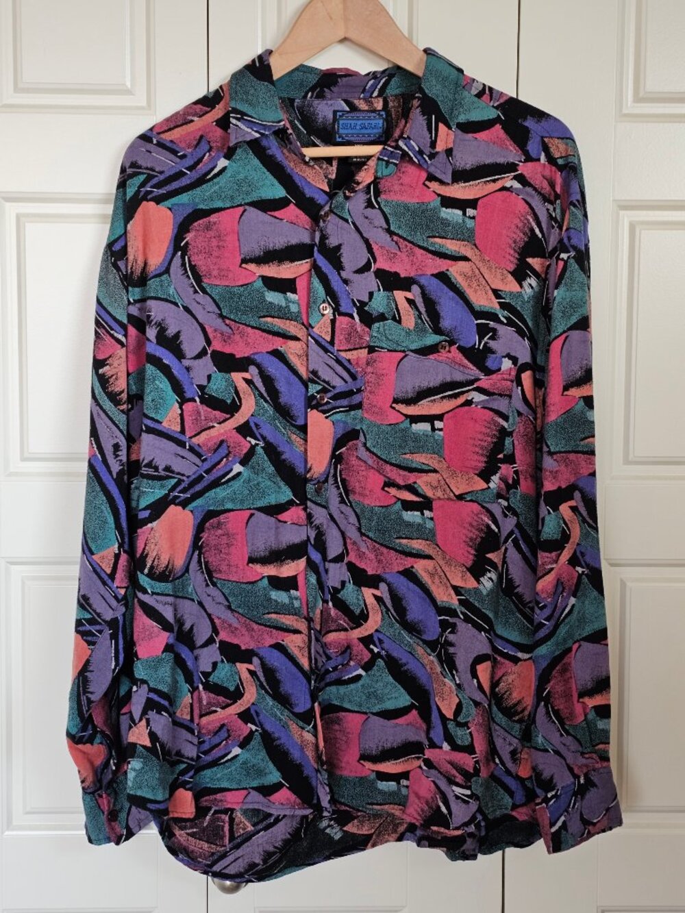VINTAGE 80s/90s Shah Safari Abstract Graphic Print 100% Rayon Shirt